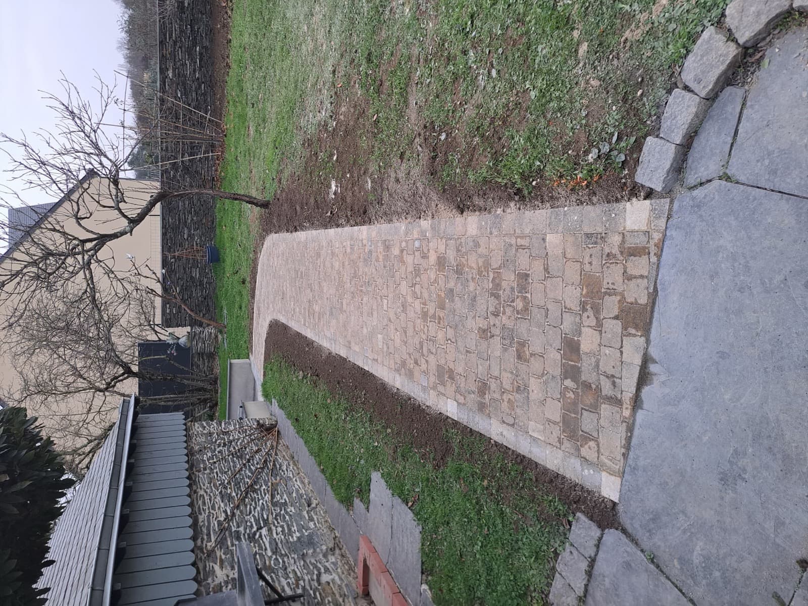 Allée de Jardin en Pavage Béton