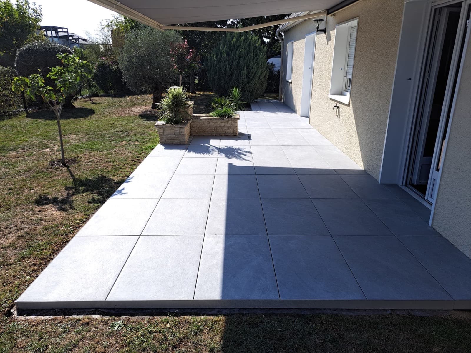 Terrasse en Grès Cérame sur Plots