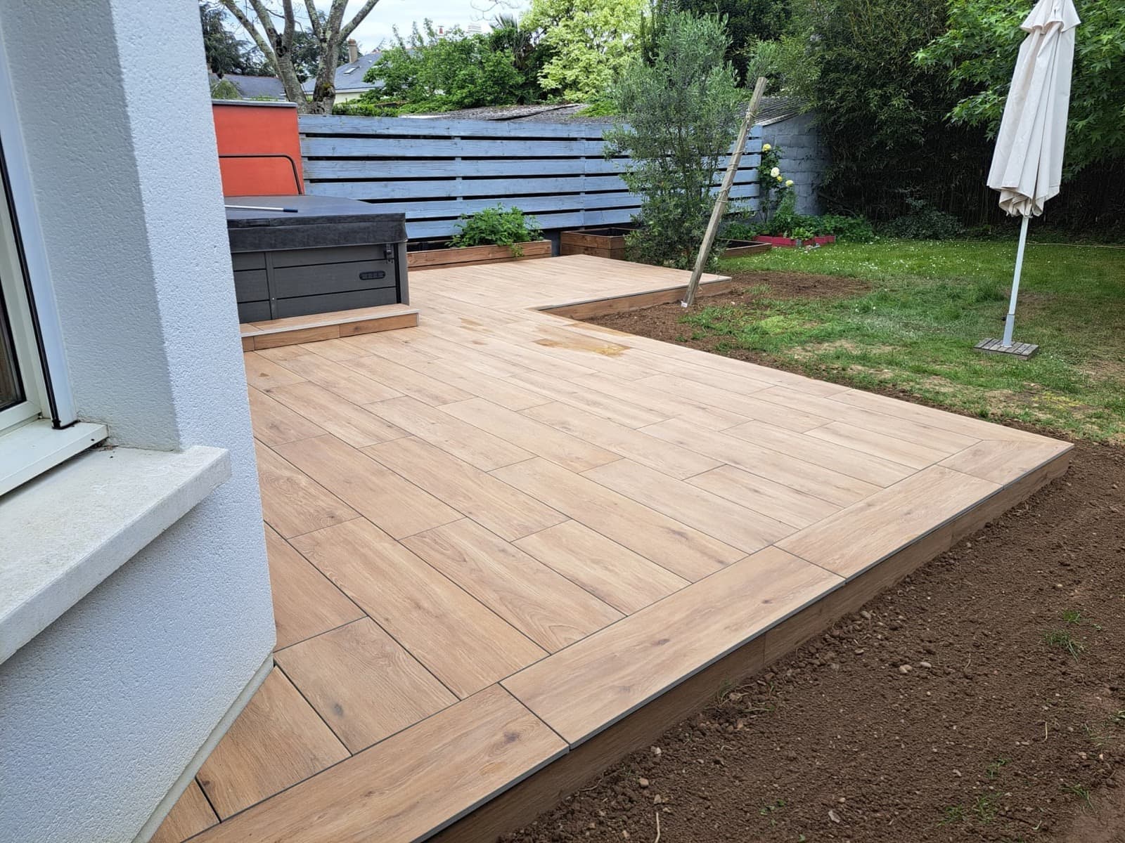 Terrasse en Grès Cérame sur Plots à Angers — réalisation Kreatio